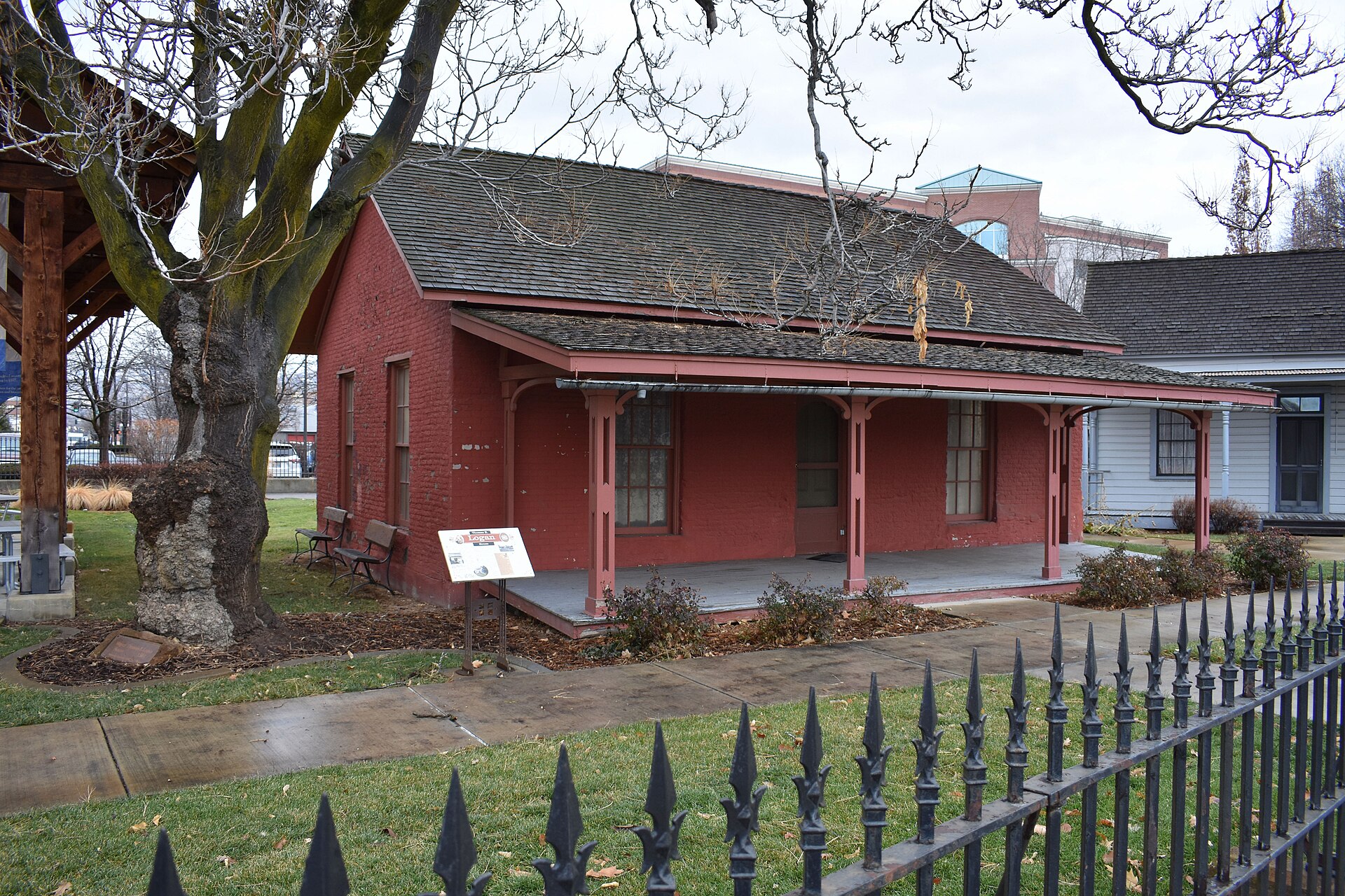 Thomas E. Logan House (Julia Davis Park), illustrating What Is the Snake River Birds of Prey Conservation Area